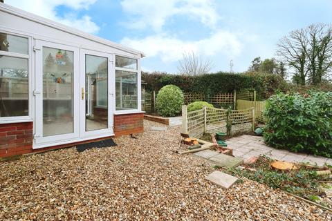 3 bedroom bungalow for sale, Holly Grange, Weston Rhyn SY10