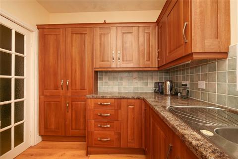 4 Midland Road, Baildon, Shipley, BD17 6AT
