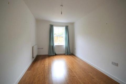 2 bedroom flat to rent, Hazelwood Road, Northamptonshire NN1