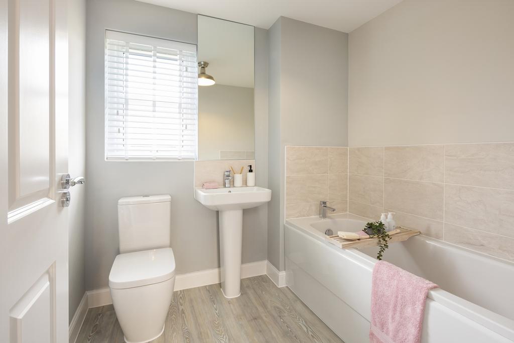 Family bathroom in 3 bed Portmore show home