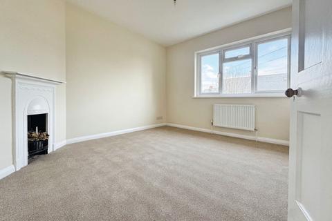 2 Elm Grove, Minehead, TA24 6AA