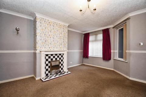 2 bedroom end of terrace house for sale, Woodgate Road, Hull