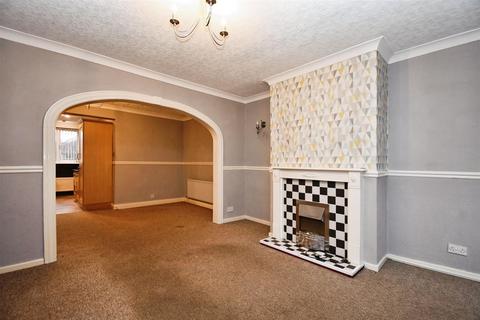 2 bedroom end of terrace house for sale, Woodgate Road, Hull