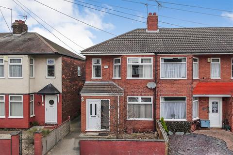 2 bedroom end of terrace house for sale, Woodgate Road, Hull