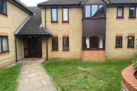 2 bedroom flat to rent, Yew Tree Court, Bury St Edmunds IP33