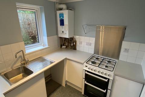 2 bedroom flat to rent, Yew Tree Court, Bury St Edmunds IP33