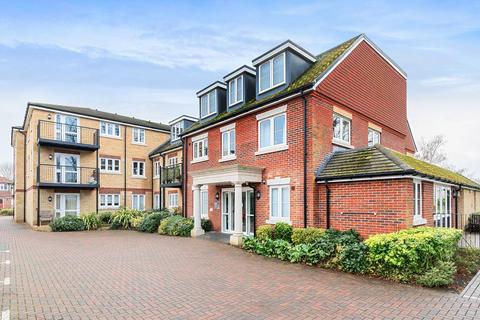 2 bedroom retirement property for sale, Manygate Lane, Shepperton, TW17