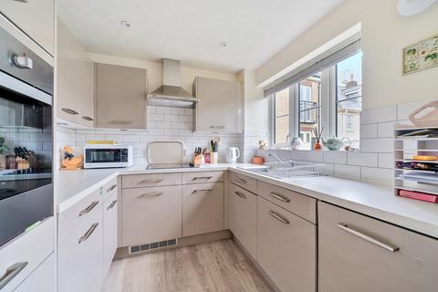2 bedroom retirement property for sale, Manygate Lane, Shepperton, TW17