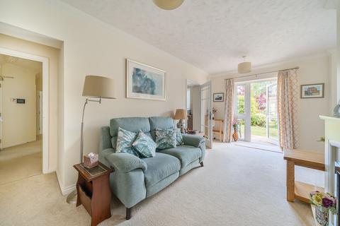2 bedroom retirement property for sale, Manygate Lane, Shepperton, TW17