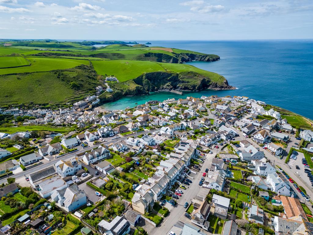 6765886116890 Tintagel Terrace 20 38