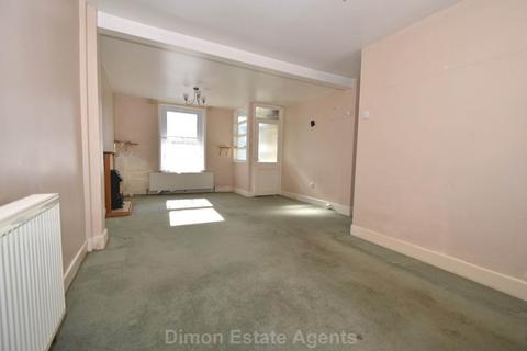 2 bedroom terraced house for sale, Leesland Road, Gosport