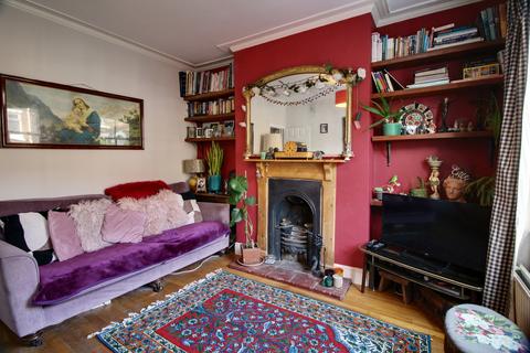 2 bedroom terraced house for sale, WARWICK STREET