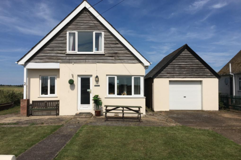 2 Beach Road, Lee Over Sands, Clacton-on-sea, CO16 8ET