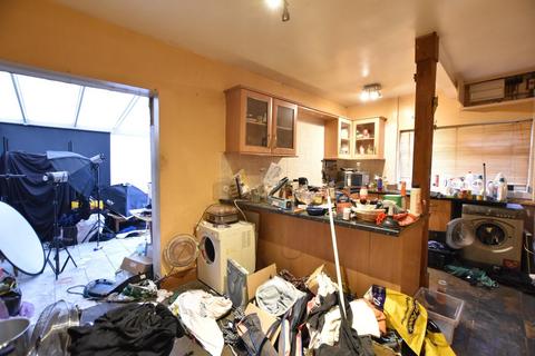 18 Abbey Road, Scunthorpe, DN17 1JN