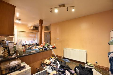 18 Abbey Road, Scunthorpe, DN17 1JN