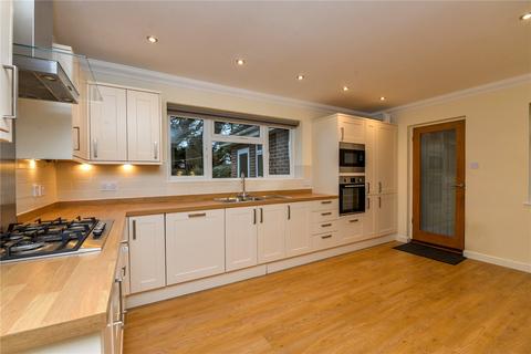 5 Barton Croft, Barton On Sea, New Milton, BH25 7BT