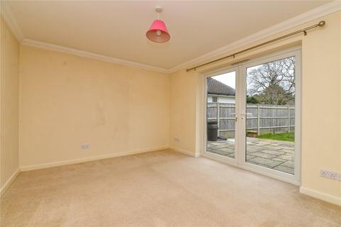 5 Barton Croft, Barton On Sea, New Milton, BH25 7BT