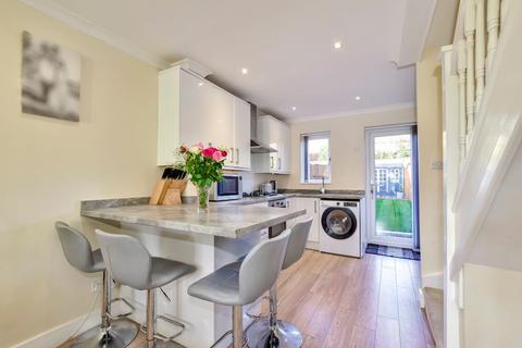 2 Lancaster Way, Abbots Langley, WD5 0PQ