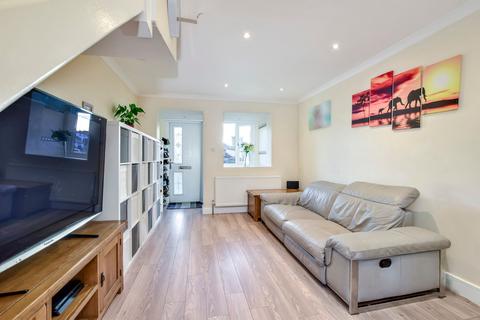 2 Lancaster Way, Abbots Langley, WD5 0PQ