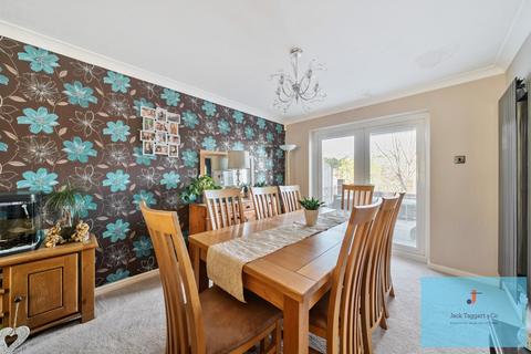 4 bedroom detached house for sale, Woodland Avenue, Hove, BN3