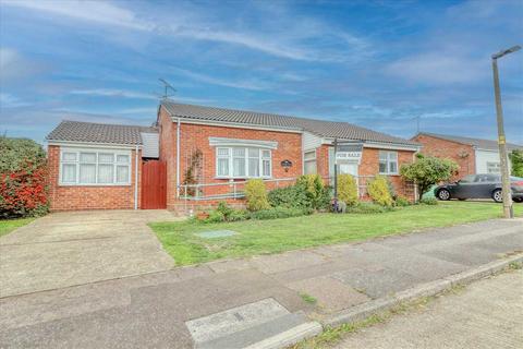 3 bedroom detached house for sale, Walton CO14