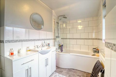 3 bedroom detached house for sale, Walton CO14