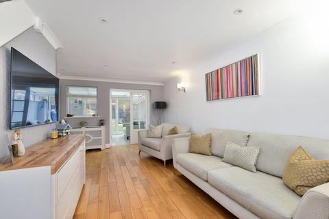 4 bedroom end of terrace house for sale, Roman Gardens, Kings Langley, WD4