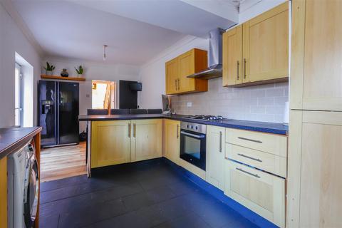 3 bedroom house for sale, Station Street, Barry