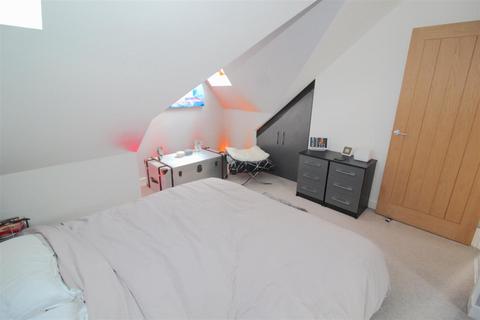 6b Blakemere Avenue, Birmingham, B25 8US
