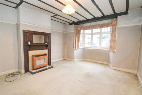 3 bedroom end of terrace house for sale, Sandersfield Road, Banstead SM7