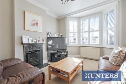 3 bedroom semi-detached house for sale, Lincoln Road, Worcester Park, KT4 8AN