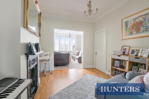 3 bedroom semi-detached house for sale, Lincoln Road, Worcester Park, KT4 8AN