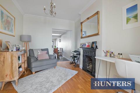 3 bedroom semi-detached house for sale, Lincoln Road, Worcester Park, KT4 8AN