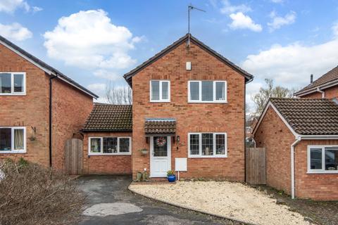 3 bedroom detached house for sale, The Paddock, Stoke Heath, Bromsgrove, Worcestershire, B60