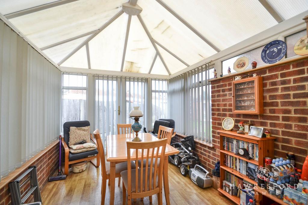 South Avenue, Sittingbourne - Conservatory