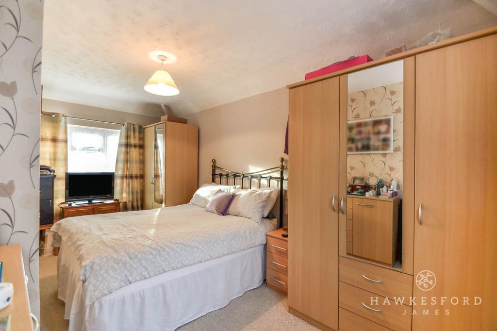 South Avenue, Sittingbourne - Bedroom 1