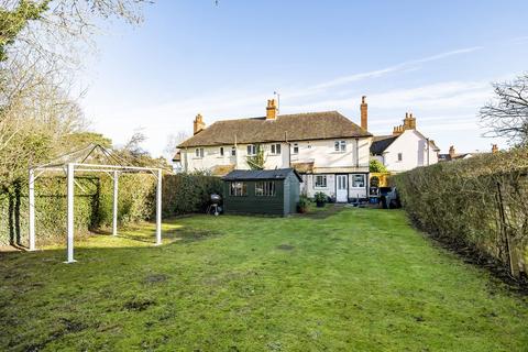 undefined, Clewer Avenue, Windsor, SL4