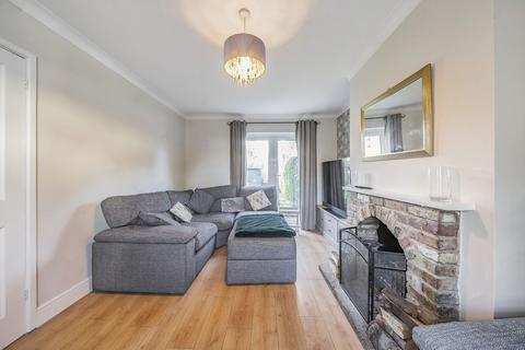 undefined, Clewer Avenue, Windsor, SL4