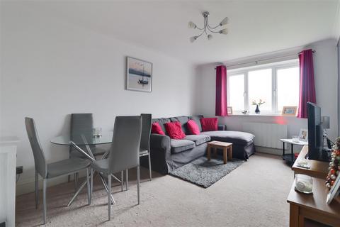 undefined, Leigh Road, Leigh-On-Sea SS9