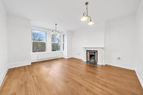 3 bedroom apartment to rent, Thurlow Park Road, West Dulwich, SE21