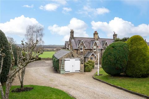 4 bedroom semi-detached house for sale, Weardley Lane, Harewood, Leeds, West Yorkshire, LS17