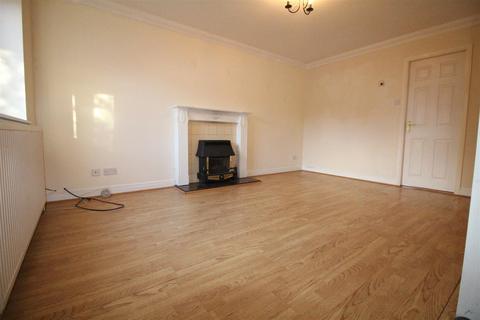 2 bedroom semi-detached house to rent, Topcliffe Grove, Morley, Leeds