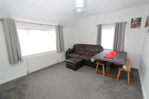 2 bedroom maisonette for sale, Merebank Lane, Croydon CR0