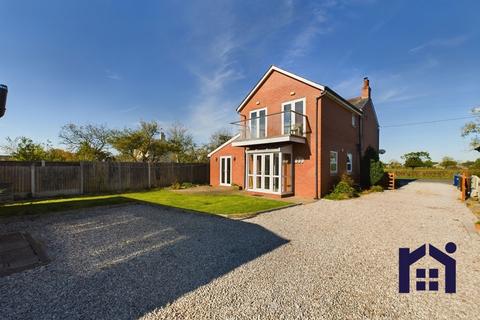 4 bedroom detached house for sale, Gill Lane, Longton, PR4 4ST