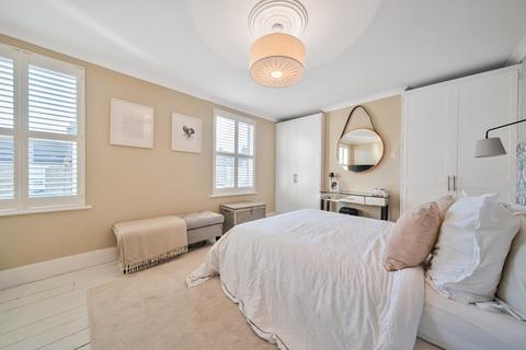 64 Albany Road, Chislehurst, BR7 6BQ