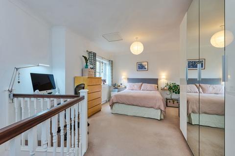7 Albert Mews, London, SE4 2SZ