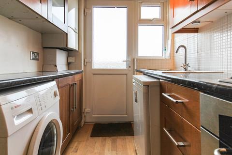 2 bedroom flat to rent, Sherriff Road, West Hampstead, London, NW6