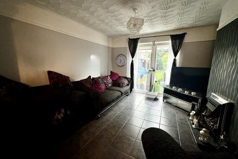 3 bedroom semi-detached house for sale, Burnthwaite Road, Liverpool L14