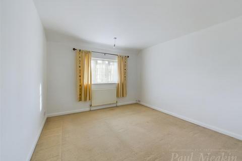 113 Headley Drive, New Addington, Croydon, CR0 0QL