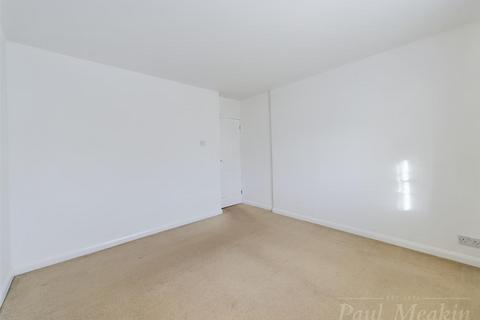 113 Headley Drive, New Addington, Croydon, CR0 0QL